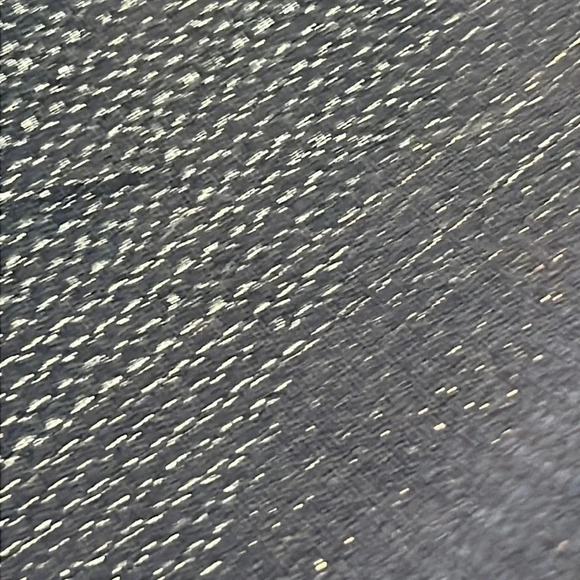 Banana‎ Republic Navy pleated skirt  with metallic threading. Size 6P - Picture 8 of 10